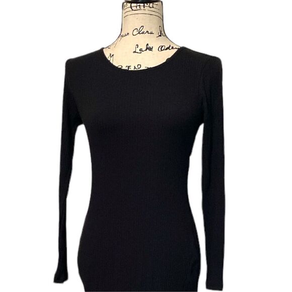Lush Women's Knitted Long Sleeve Open Back Maxi Dress Black Small NWT - Picture 2 of 7